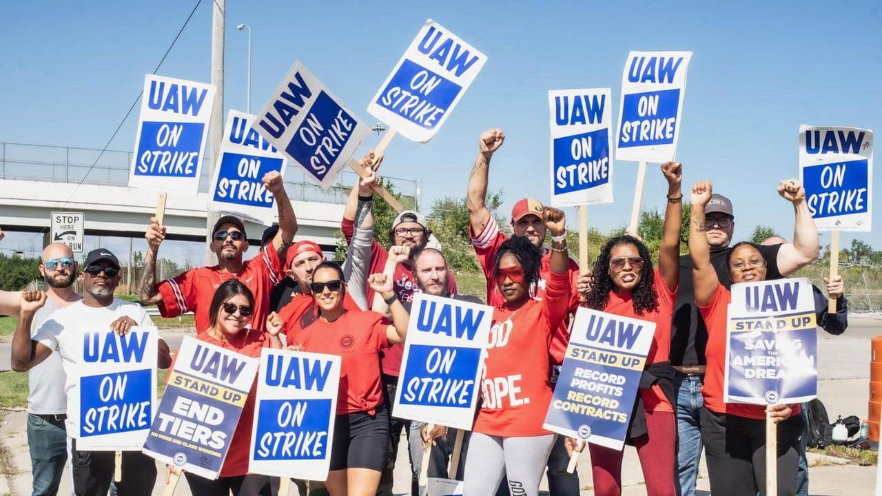 UAW stand-up strike at Big 3 automakers
